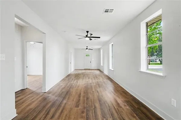 $1,700 | 309 Ave. B, Westwego, LA 70094