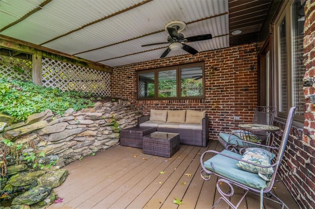 21 Marquette Road Pittsburgh, PA 15229 - Photo 34 of 44 a outdoor living space with patio furniture