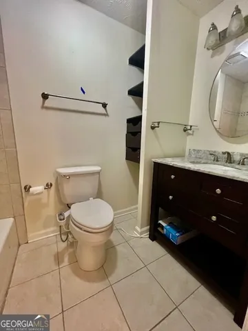 a bathroom with a bathtub