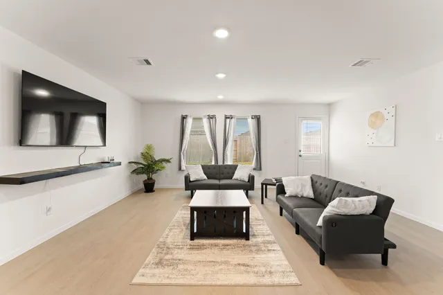 $1,850 | 29022 Rustic Windmill Way, Hockley, TX 77447