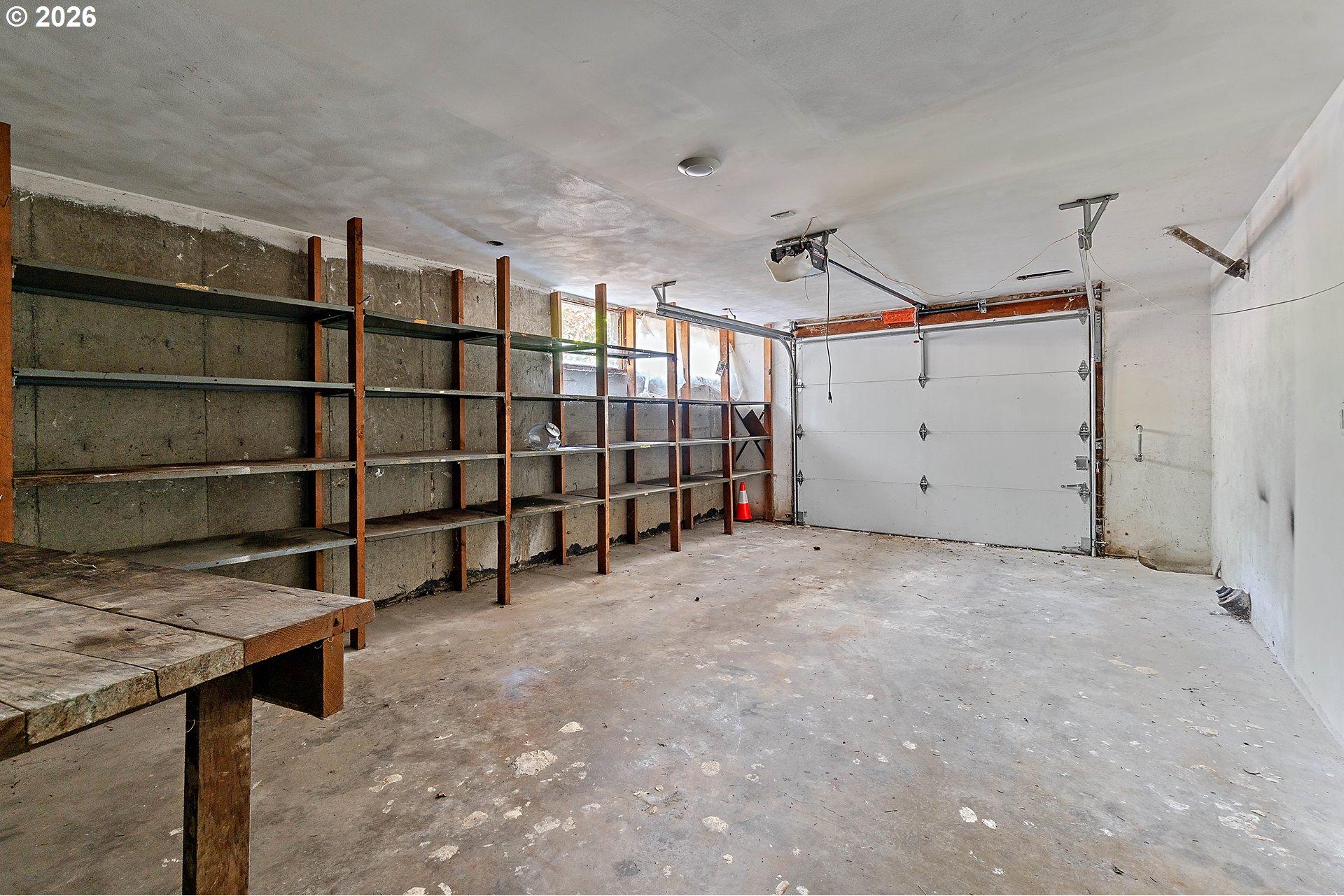 9637 Southwest Spring Crest Drive Portland, OR 97225 - Photo 39 of 47 Gallery Image 39
