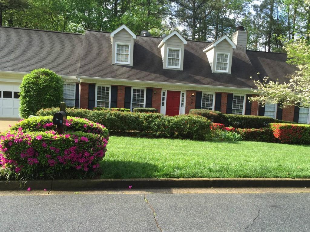 1985 Trotters Ridge Way Roswell, GA 30075 - Photo 1 of 1 Beautifully maintained lawn!
