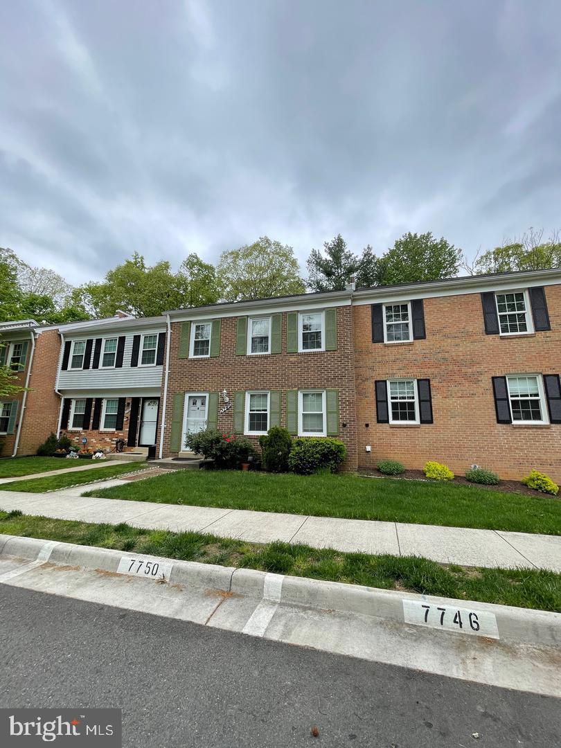 7746 Brandeis Way Springfield, VA 22153 - Photo 3 of 23