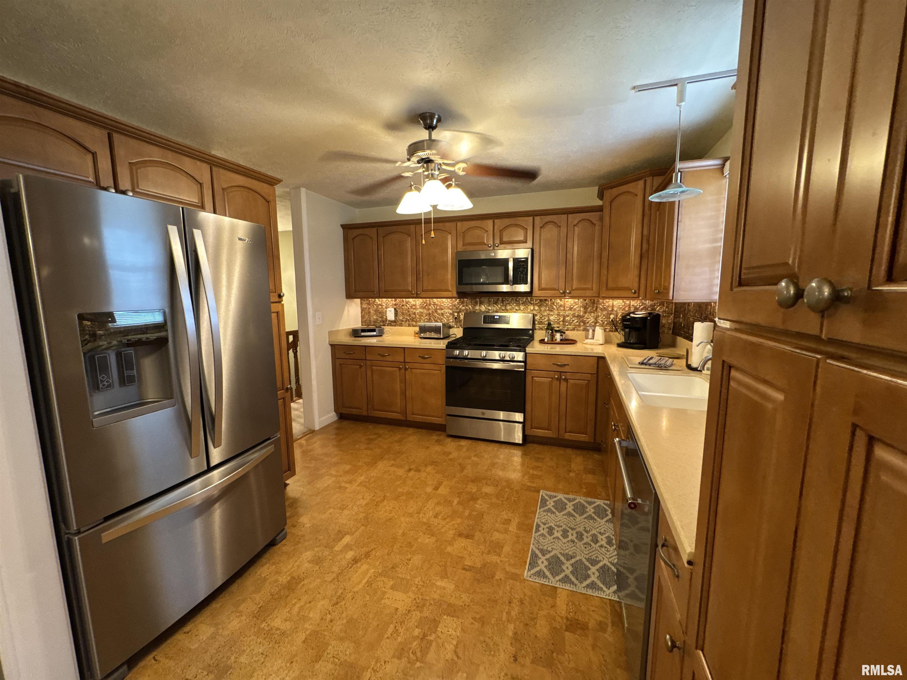 775 Hess School Road Anna, IL 62906 - Photo 9 of 29 Gallery Image 9