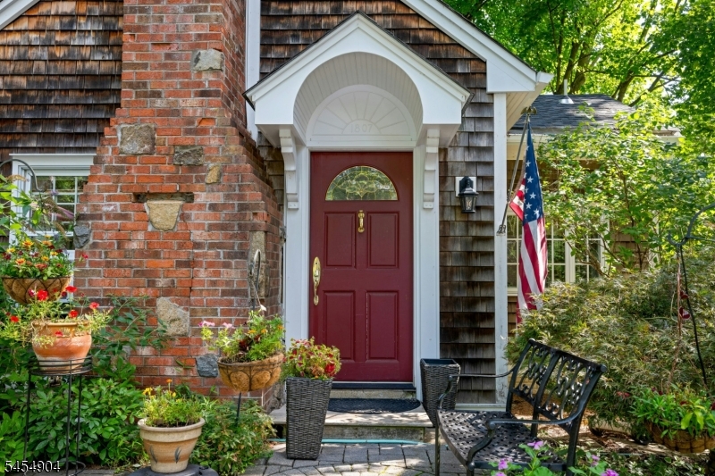 23 Combs Hollow Road Randolph, NJ 07945 - Photo 4 of 26 Gallery Image 4