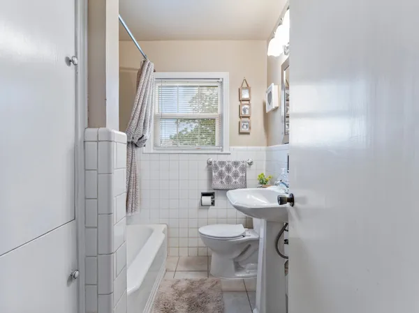 $289,000 | 910 6th Street, Bay City, TX 77414