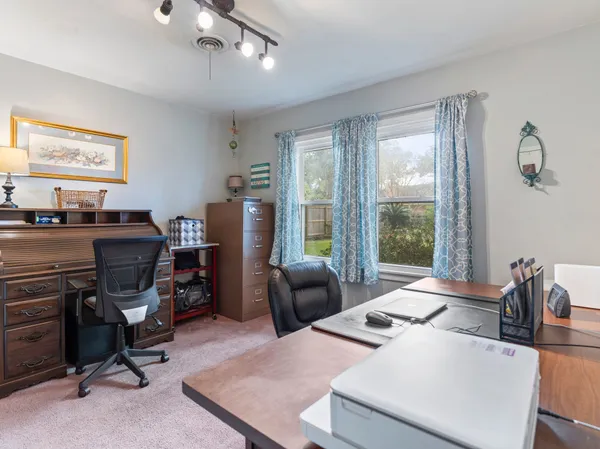 $289,000 | 910 6th Street, Bay City, TX 77414