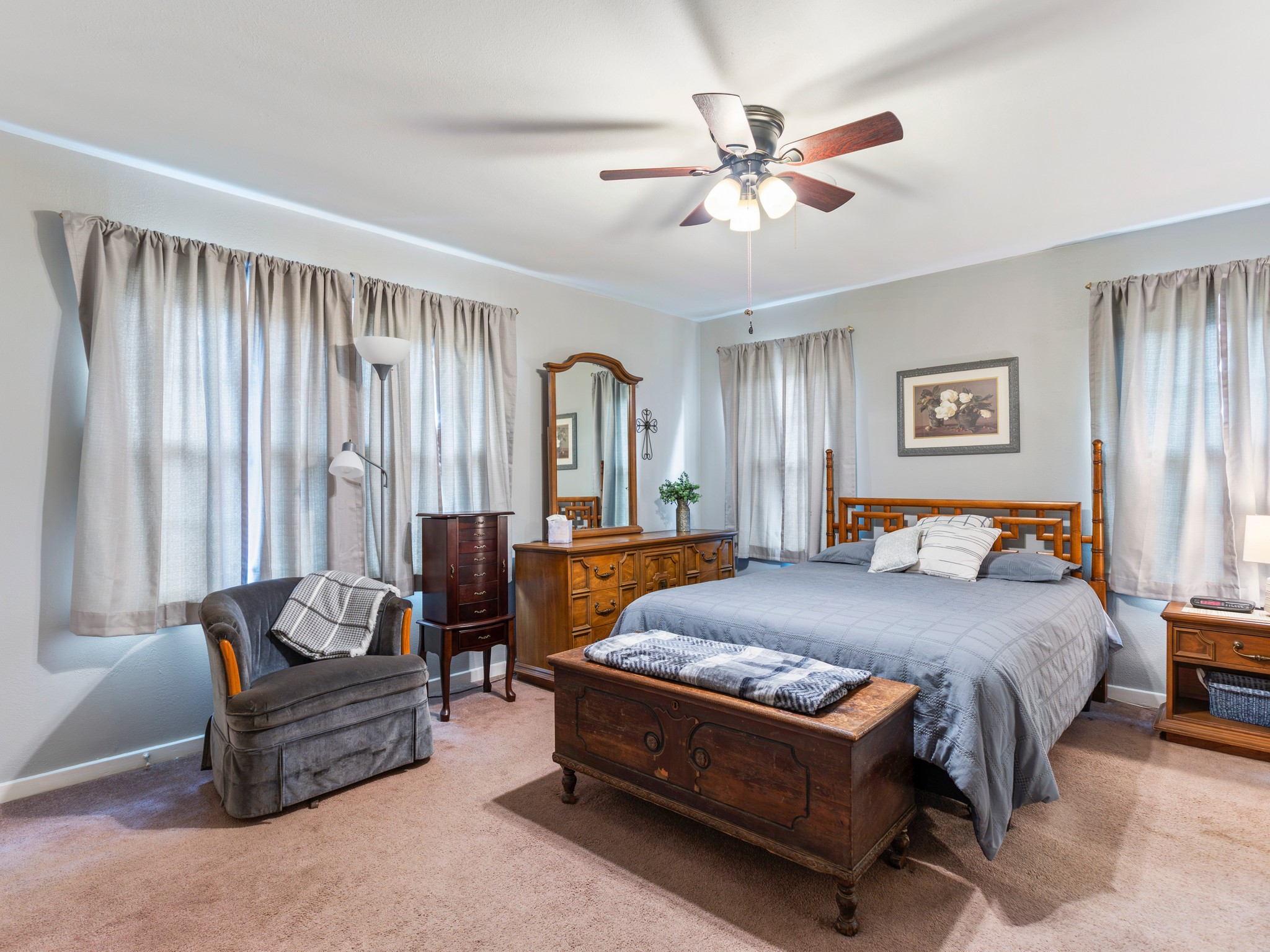 910 6th Street Bay City, TX 77414 - Photo 28 of 34 a bedroom with a bed couches and window