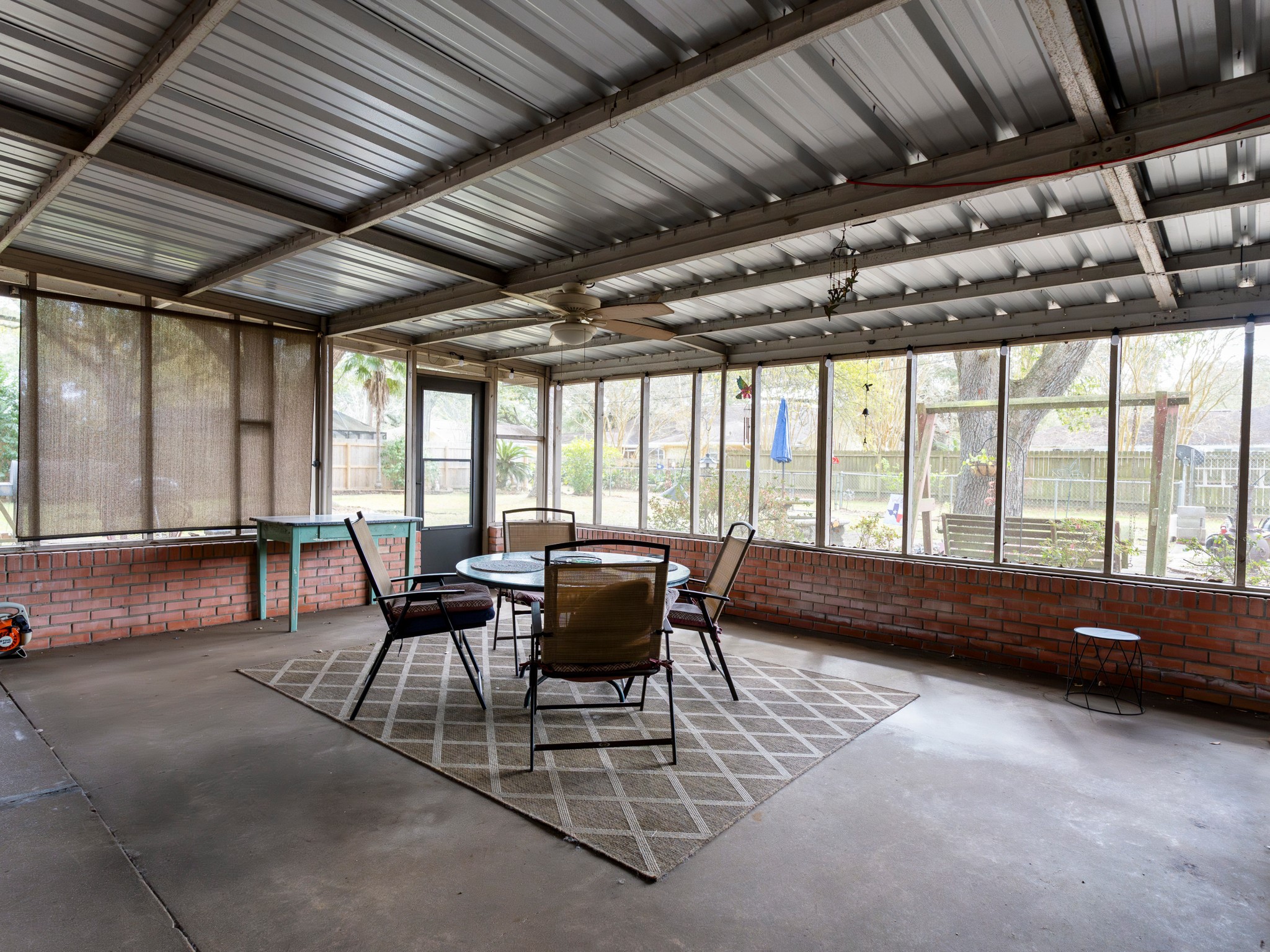 910 6th Street Bay City, TX 77414 - Photo 8 of 34 a dining area with furniture and a large window