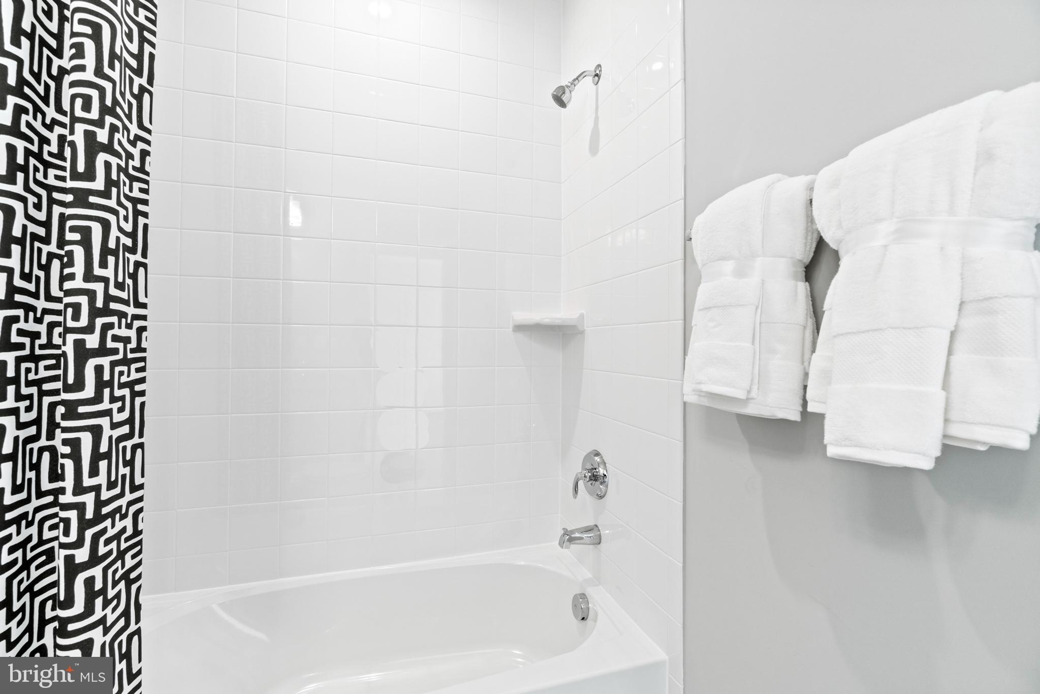 13693 Innovation Station Loop Herndon, VA 20171 - Photo 30 of 39