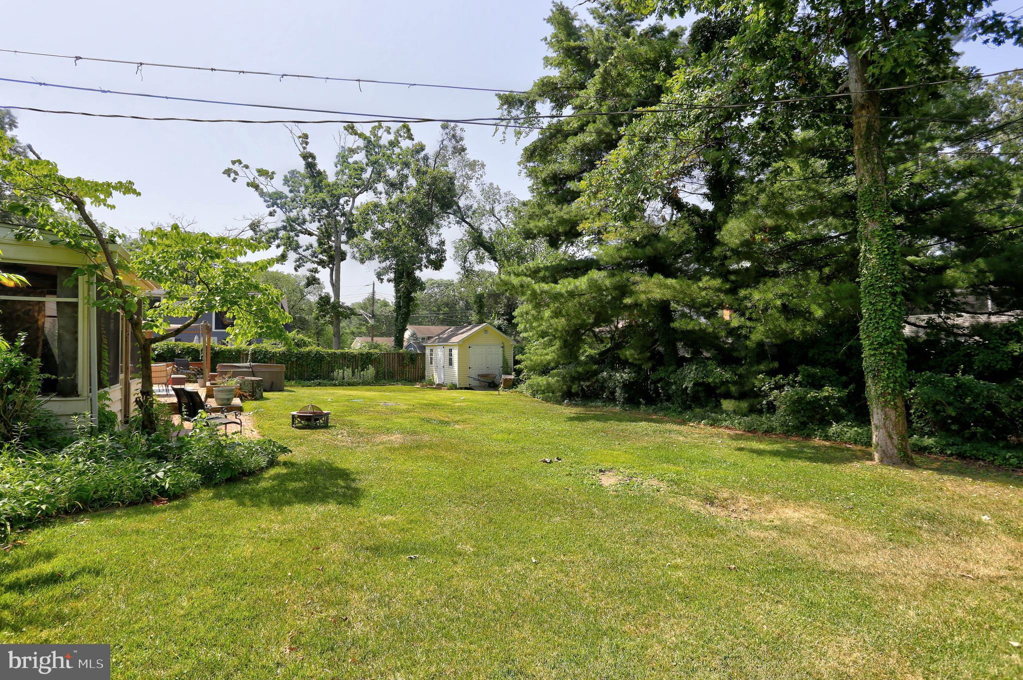 166 Sillery Bay Road Pasadena, MD 21122 - Photo 4 of 32