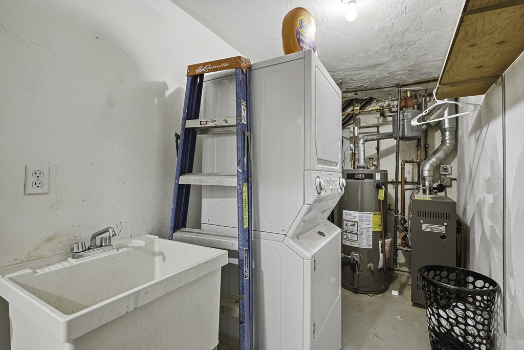 44 Merlin Court, Unit 44 Worcester, MA 01602 - Photo 33 of 35