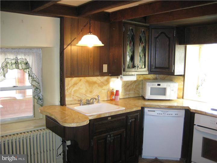 1830 North Ridge Road Perkasie, PA 18944 - Photo 11 of 25 Kitchen