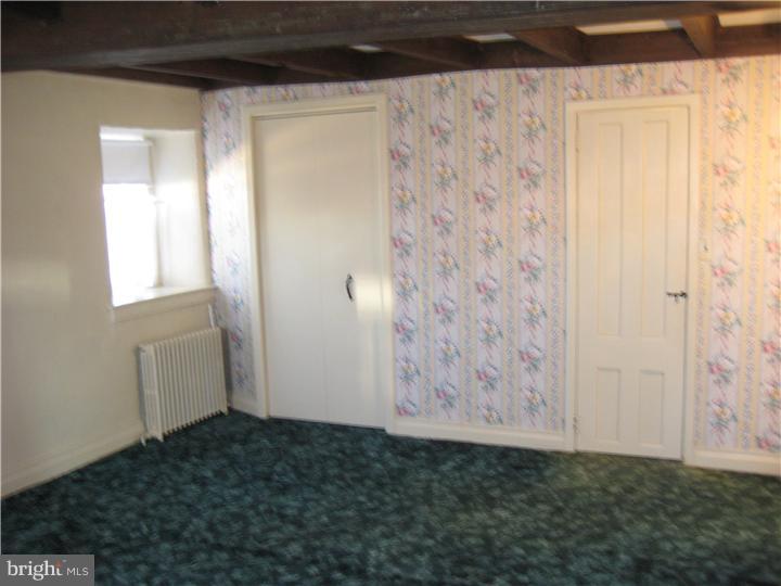 1830 North Ridge Road Perkasie, PA 18944 - Photo 15 of 25 Living Room