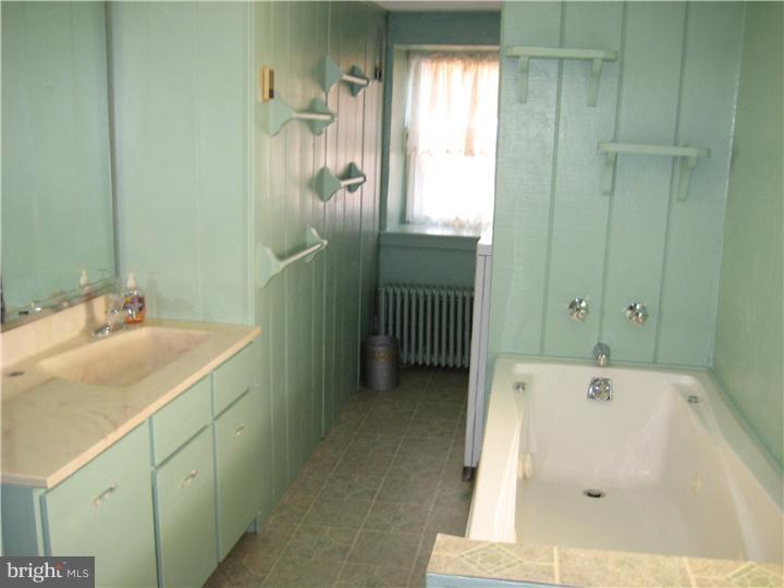 1830 North Ridge Road Perkasie, PA 18944 - Photo 20 of 25 Bathroom