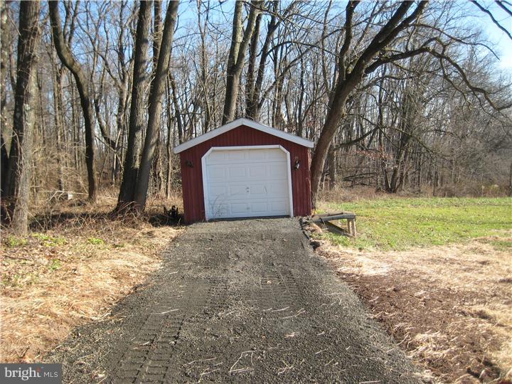 1830 North Ridge Road Perkasie, PA 18944 - Photo 7 of 25 Garage