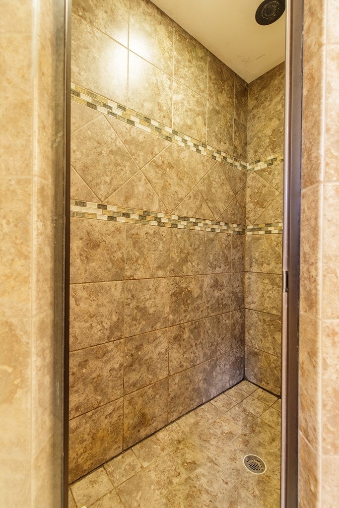 4040 Applecross Road Valdosta, GA 31605 - Photo 17 of 26 Gallery Image 17