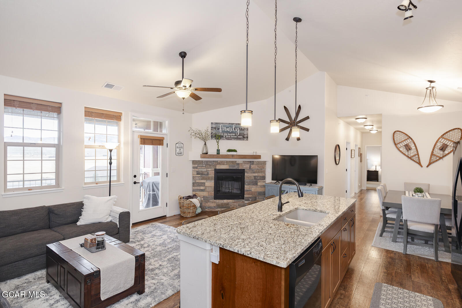 164 Village Road, Unit H304 Granby, CO 80446 - Photo 5 of 52 10.28.24 Aspen Meadows H-304-9