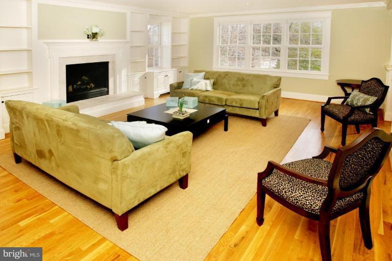 7205 Ridgewood Avenue Chevy Chase, MD 20815 - Photo 17 of 27 Family Room