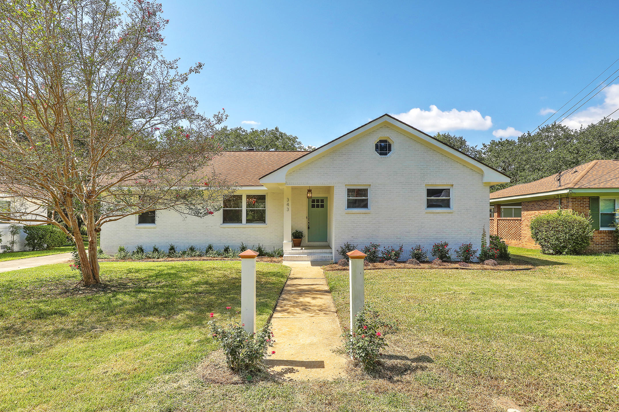 343 Canterbury Road Charleston, SC 29407 - Photo 1 of 23 1R3A7472_3_4