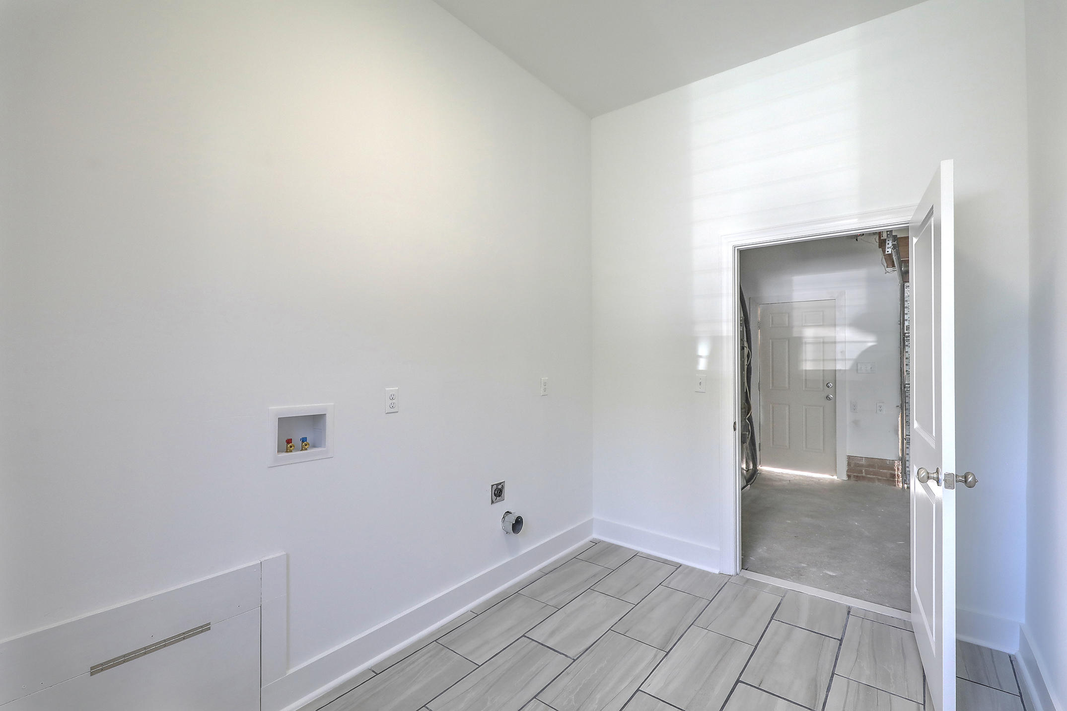 343 Canterbury Road Charleston, SC 29407 - Photo 17 of 23 1R3A7445_6_7
