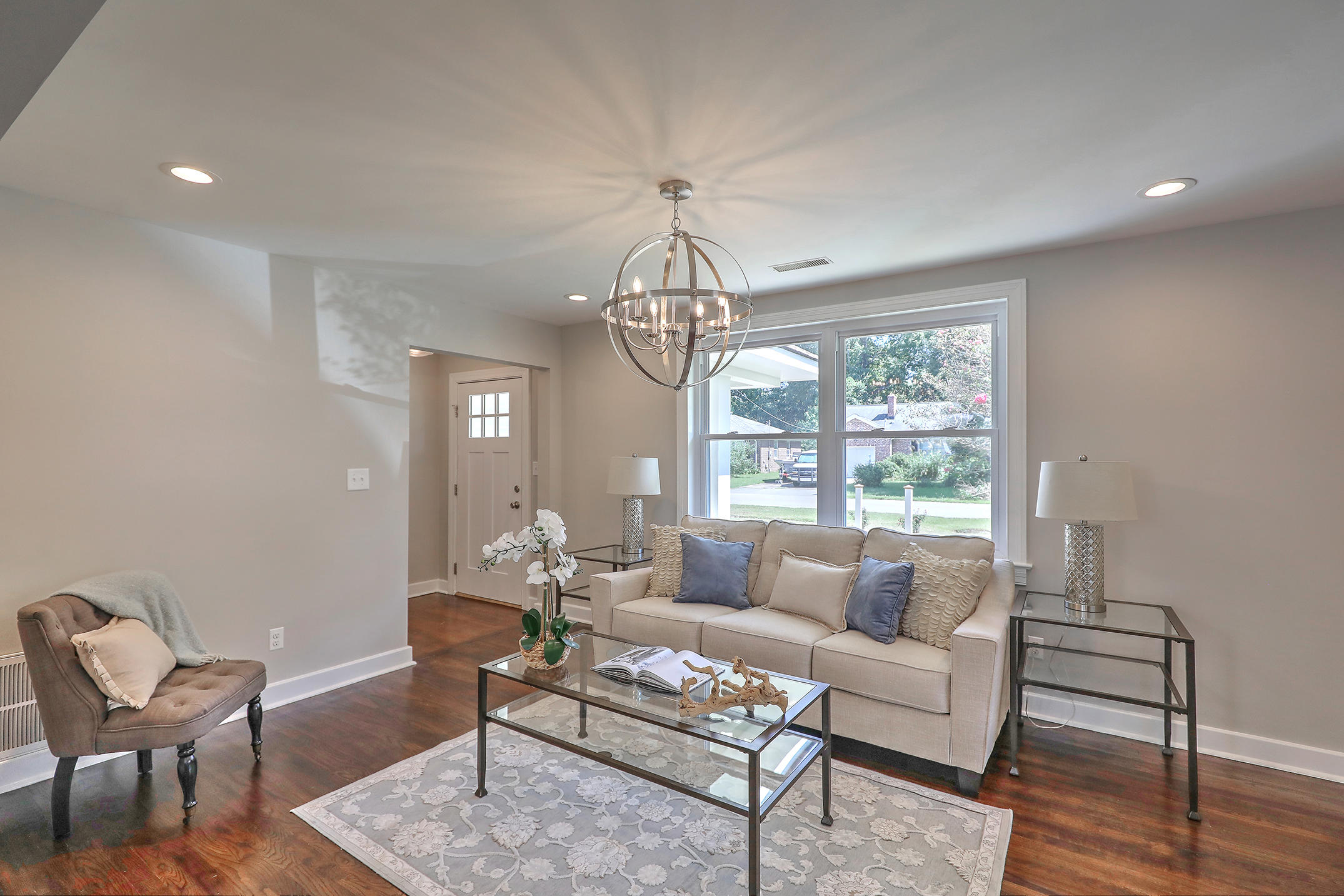 343 Canterbury Road Charleston, SC 29407 - Photo 4 of 23 1R3A7364_5_6