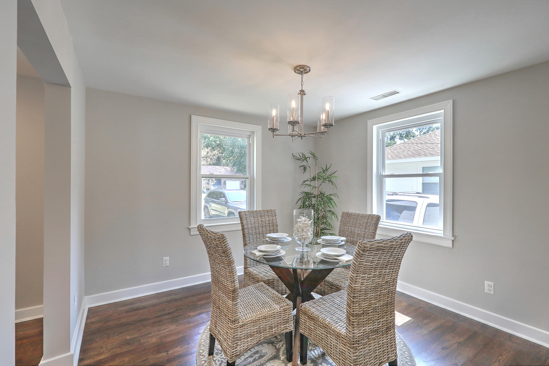 343 Canterbury Road Charleston, SC 29407 - Photo 5 of 23 1R3A7379_80_81