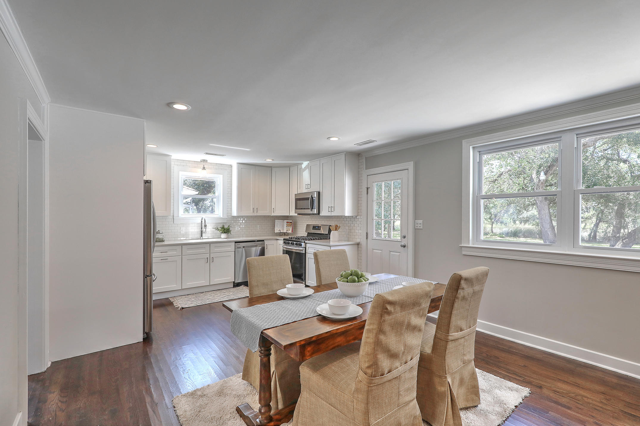 343 Canterbury Road Charleston, SC 29407 - Photo 9 of 23 1R3A7391_2_3