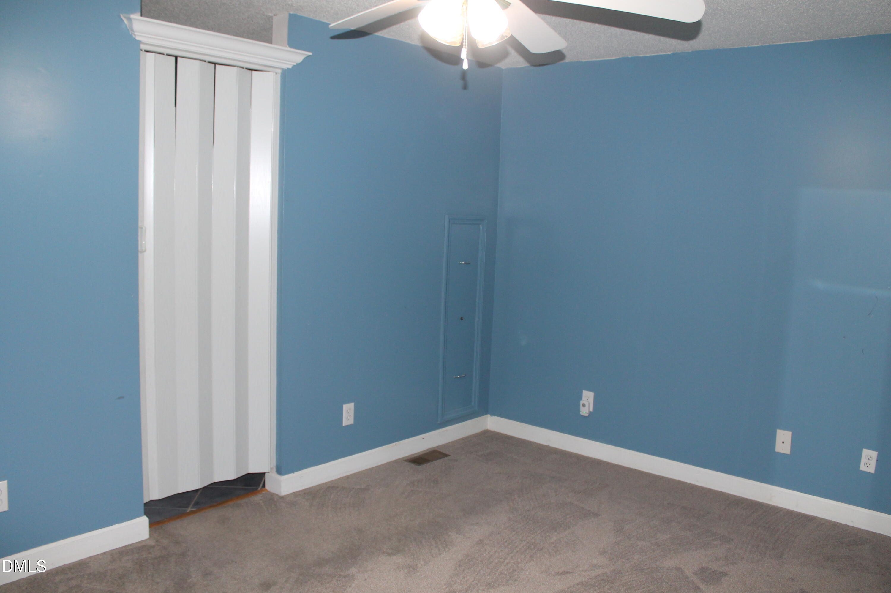707 Blue Jean Road Whiteville, NC 28472 - Photo 3 of 22