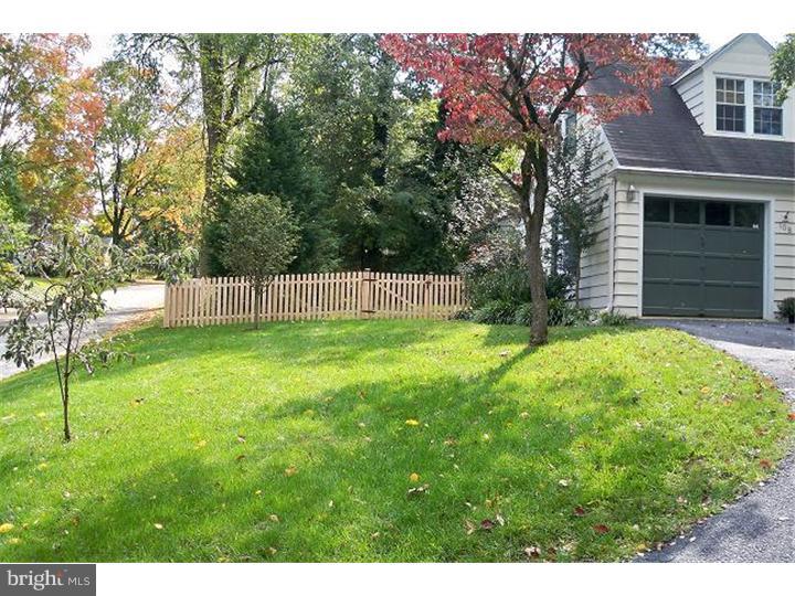 108 Pennington Road Paoli, PA 19301 - Photo 20 of 20 Side Yard