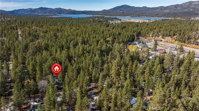 $3,100 | 42591 La Cerena Avenue, Big Bear Lake, CA 92315