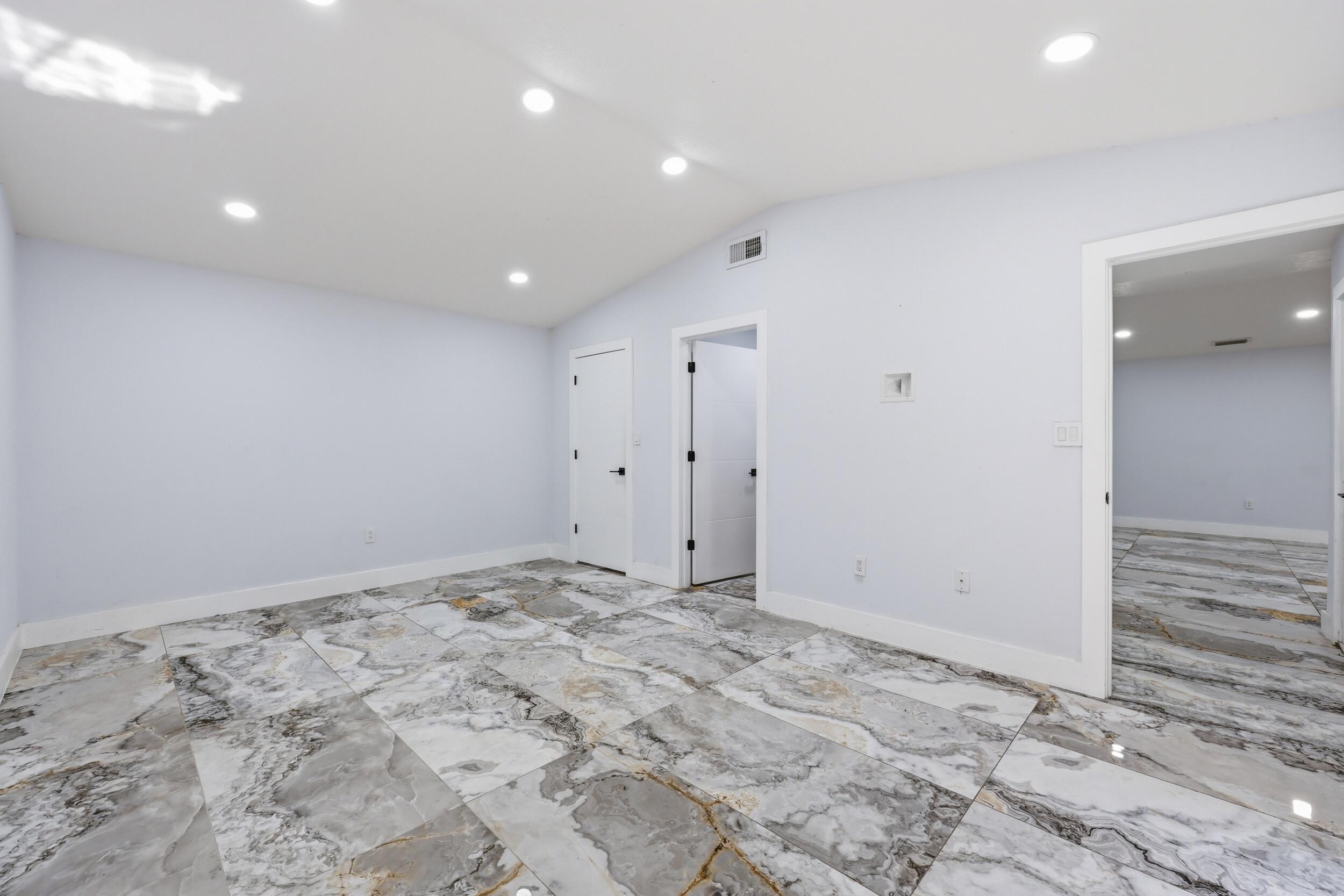 1701 Mariners Cove Fort Pierce, FL 34950 - Photo 13 of 34 15_8p3a4105