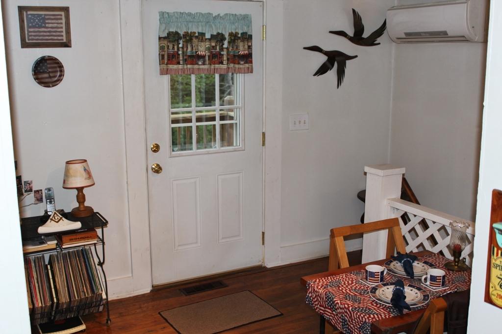 1901 Forest Road Bedford, VA 24523 - Photo 13 of 25 IMG_5120 (1024x683)