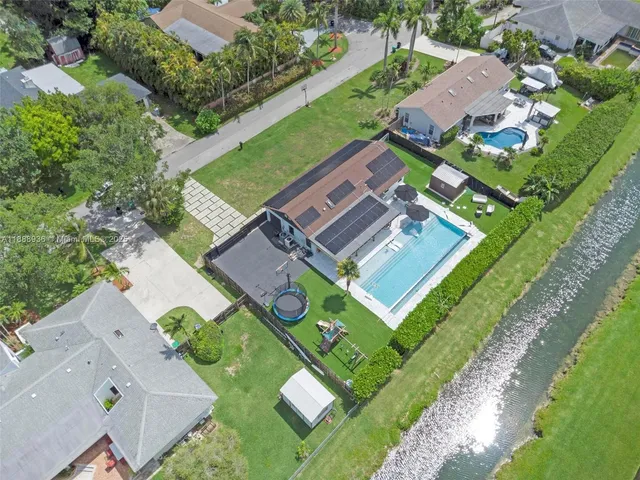 an aerial view of multiple house