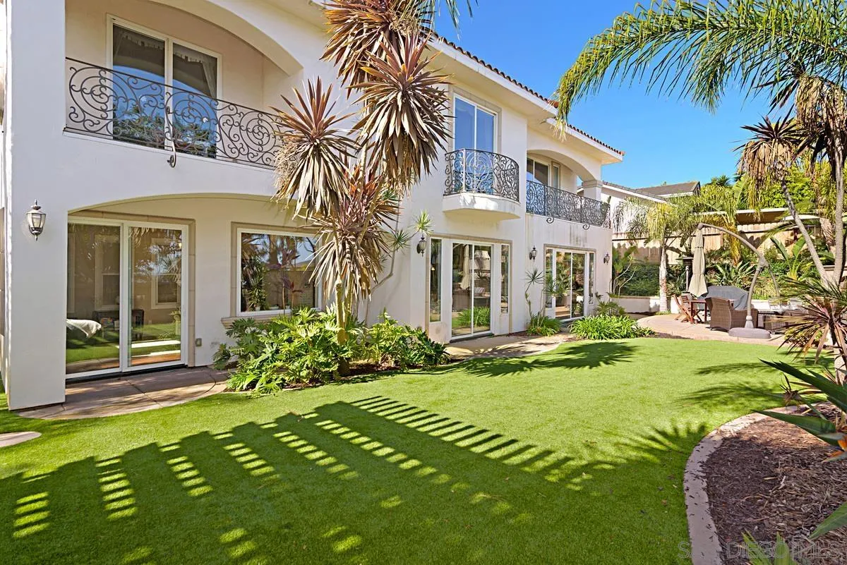 2498 Pinewood Street Del Mar, CA 92014 - Photo 7 of 10