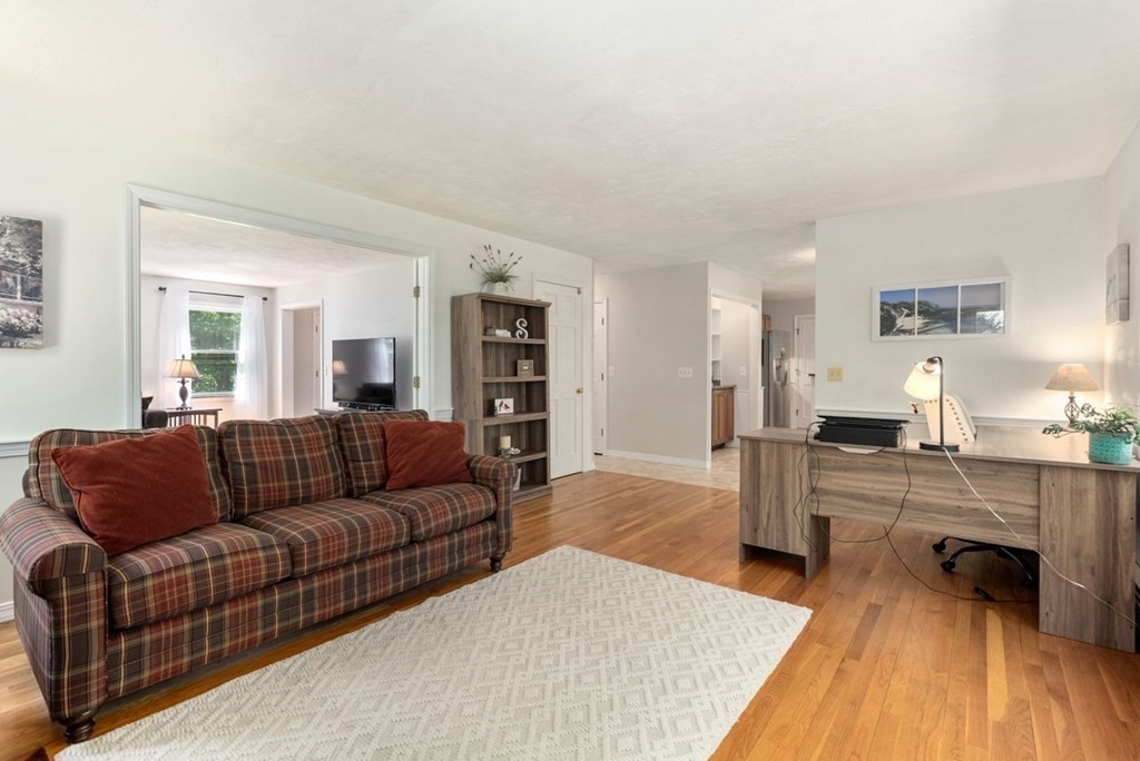 343 South Bolton Road Bolton, MA 01740 - Photo 8 of 32 Gallery Image 8