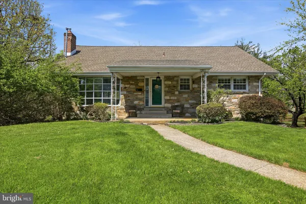 $525,000 | 241 School Lane, Norristown, PA 19403