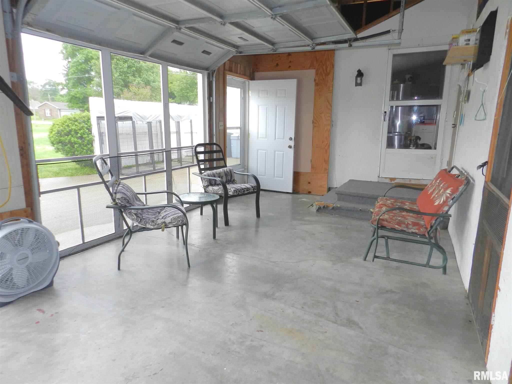 12590 Saraville Road Marion, IL 62959 - Photo 25 of 34