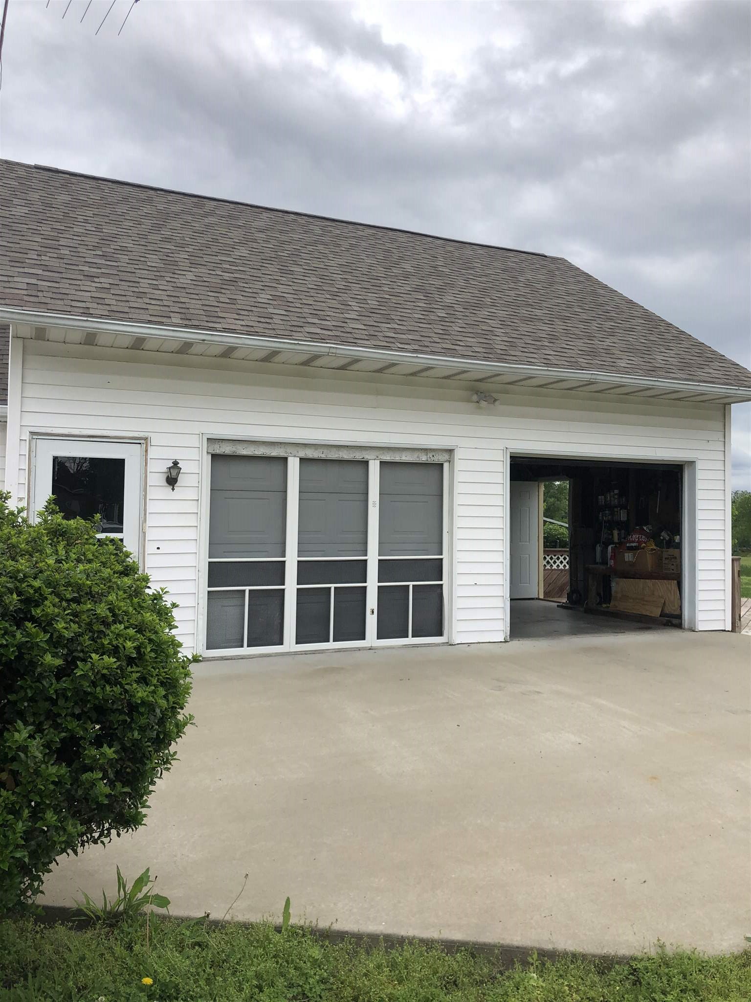 12590 Saraville Road Marion, IL 62959 - Photo 31 of 34