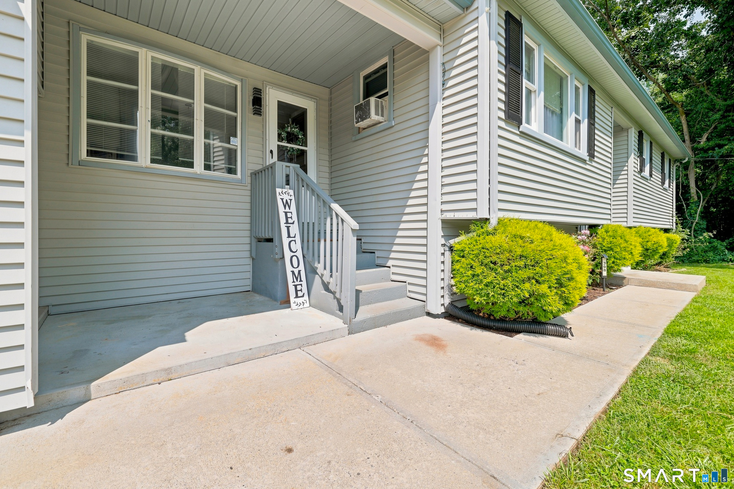398 Moosup Pond Road Plainfield, CT 06354 - Photo 9 of 29 Gallery Image 9