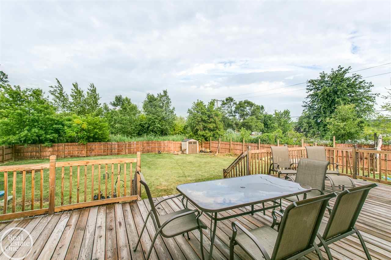 1020 Minnesota Road Port Huron, MI 48060 - Photo 31 of 31 31296462-30.JPG