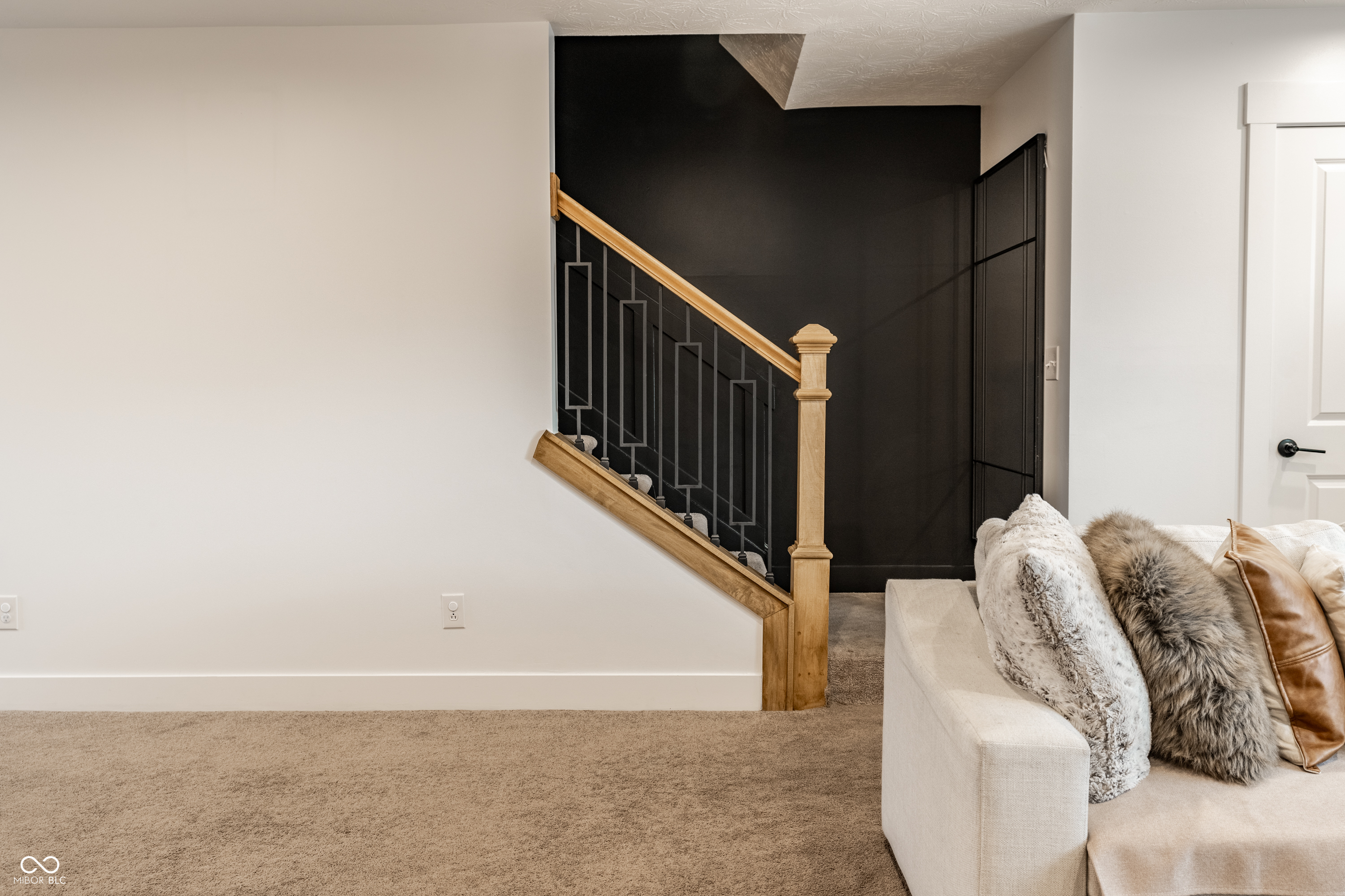 9823 Hulton Road Pendleton, IN 46064 - Photo 14 of 28