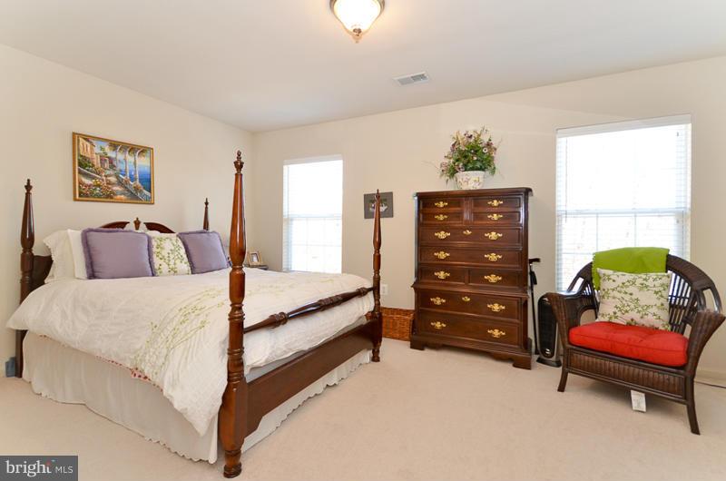 2648 Cast Off Loop Woodbridge, VA 22191 - Photo 13 of 30 Second Bedroom