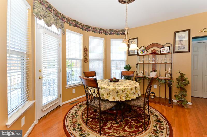 2648 Cast Off Loop Woodbridge, VA 22191 - Photo 6 of 30 Kitchen Nook