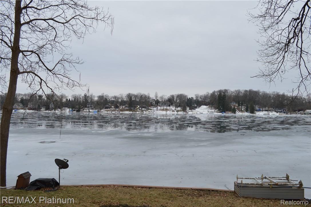 4044 Clifford Road Brighton, MI 48116 - Photo 20 of 22 DSC_0641.JPG