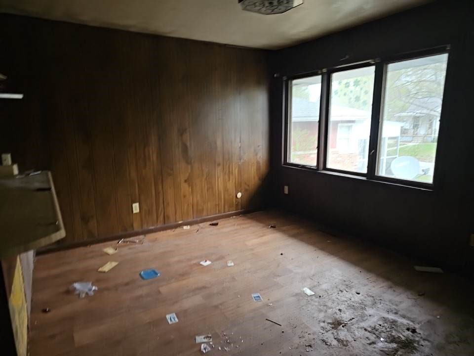 1331 South Maffit Street Decatur, IL 62521 - Photo 5 of 15 kitchen