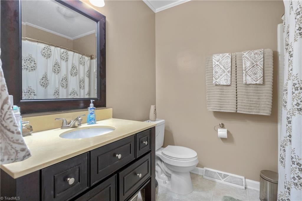 1701 Bolingbroke Road High Point, NC 27265 - Photo 15 of 17 Gallery Image 15