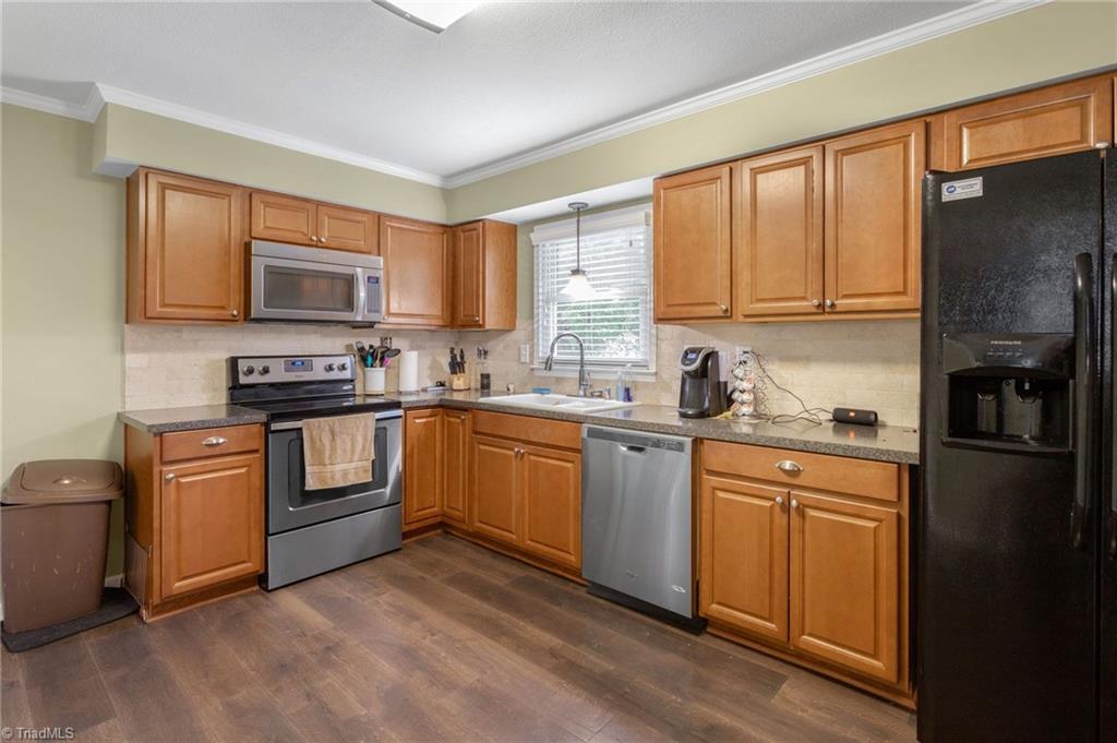 1701 Bolingbroke Road High Point, NC 27265 - Photo 8 of 17 Gallery Image 8