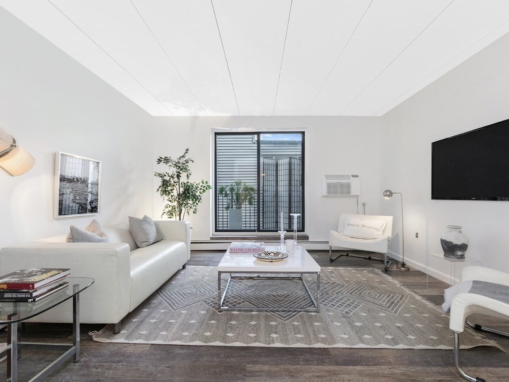 761 East 6th Street, Unit 7 Boston, MA 02127 - Photo 7 of 16
