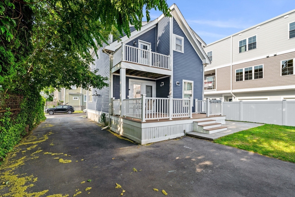 883 Grinnell Street Fall River, MA 02721 - Photo 30 of 41